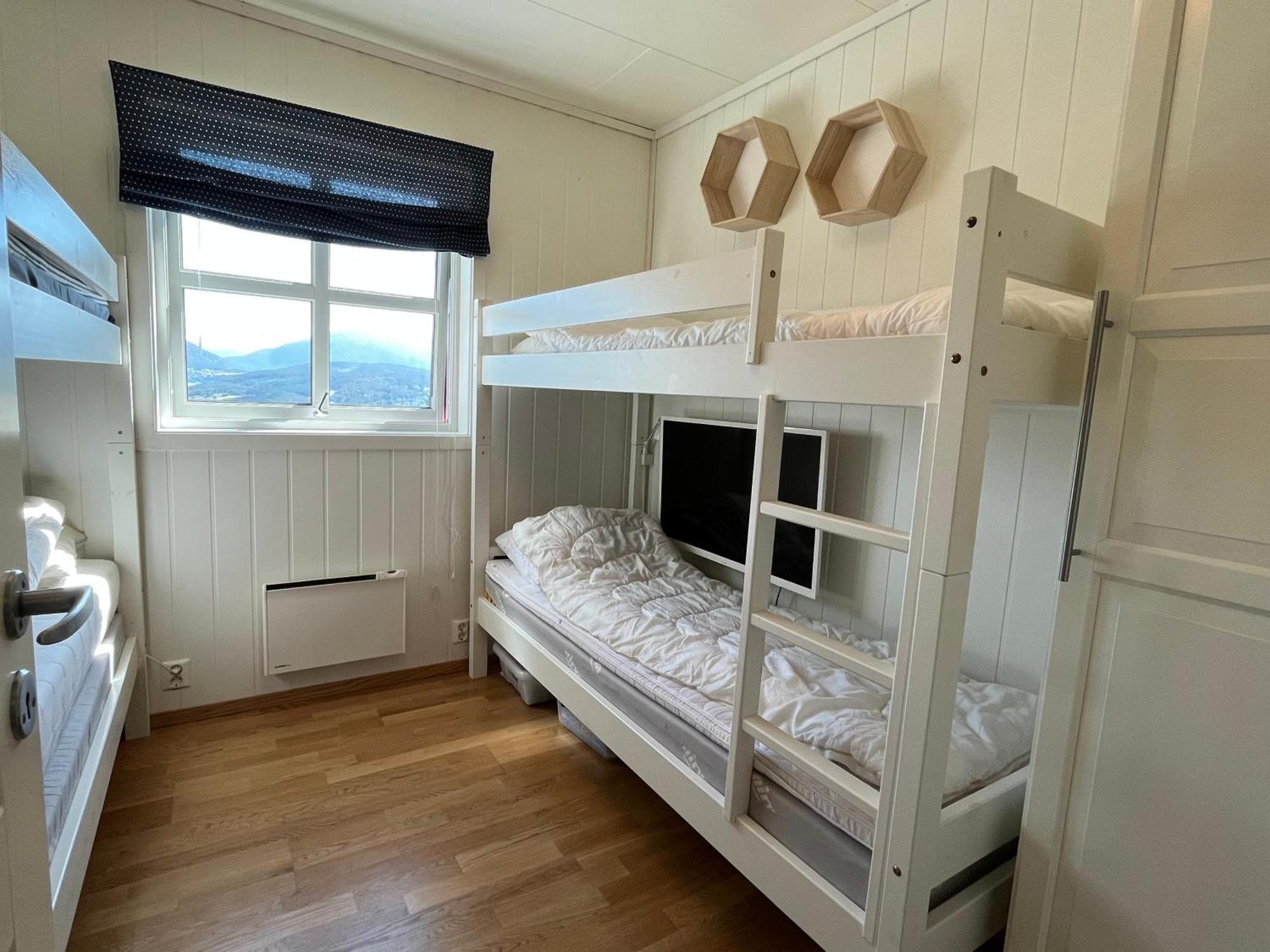 Holiday home Voss Self-catered Skulestadmo